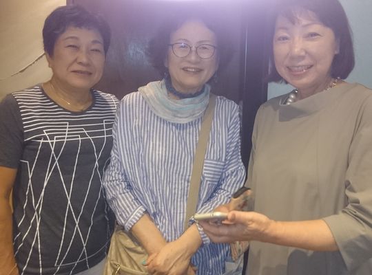 ３人