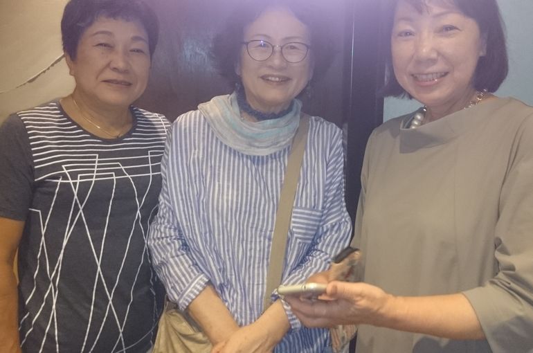 ３人
