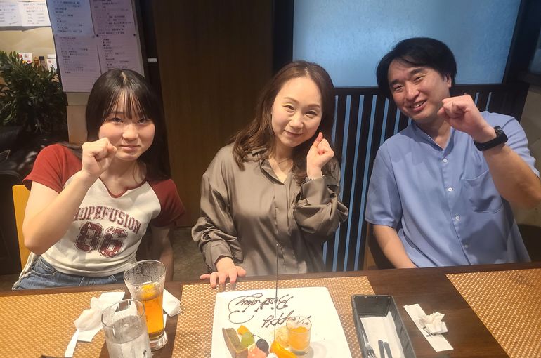 ３人