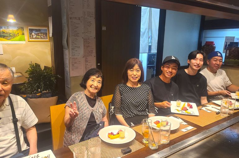 6人